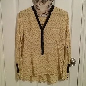 Anthropologie Vanessa Virginia blouse. Size small.
